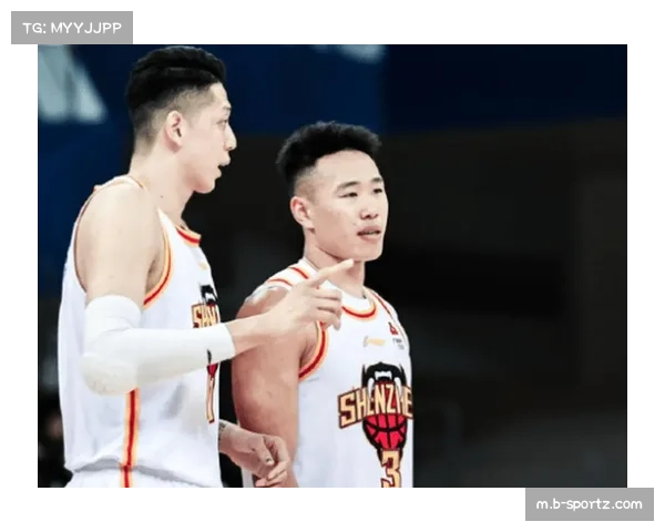 深圳队强化转换中的三分追身 顾全与贺希宁接球投篮准备更加充分